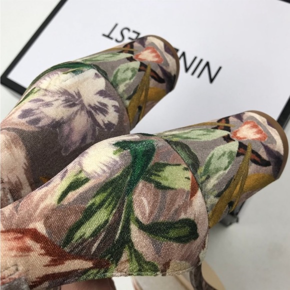 Nine West - Picture 5 of 6